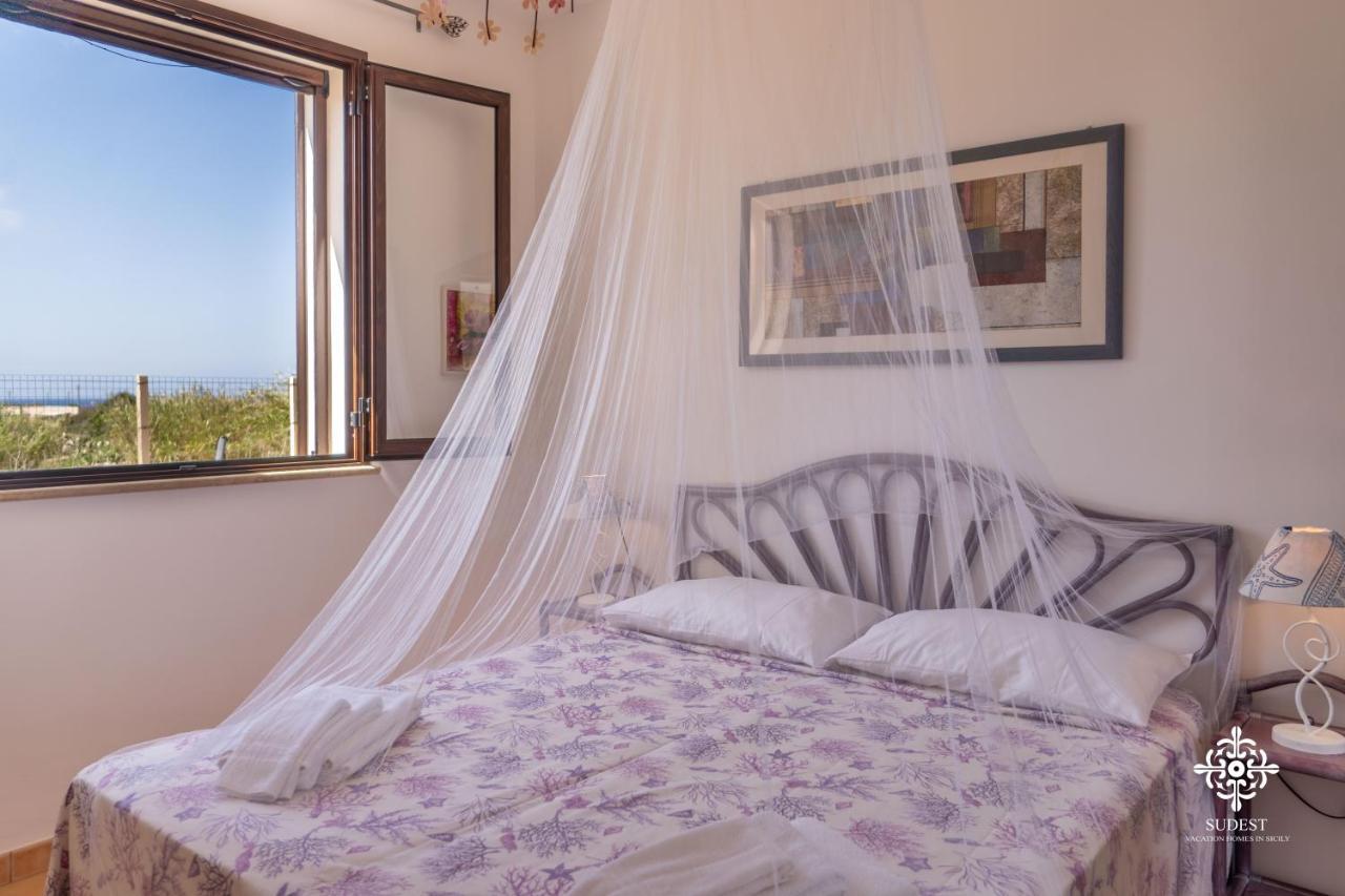Borgo Marino Beach Residence Lampedusa Exterior photo