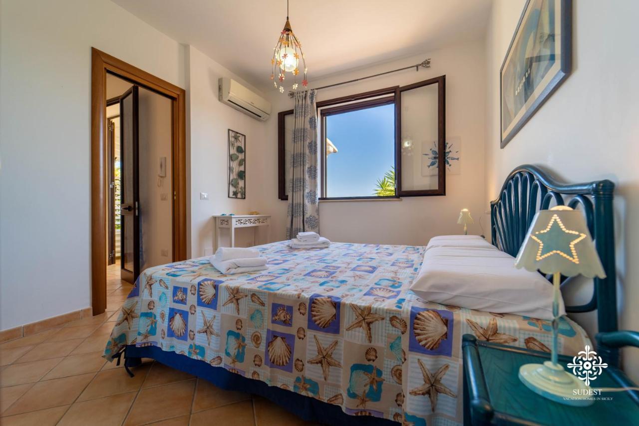 Borgo Marino Beach Residence Lampedusa Exterior photo
